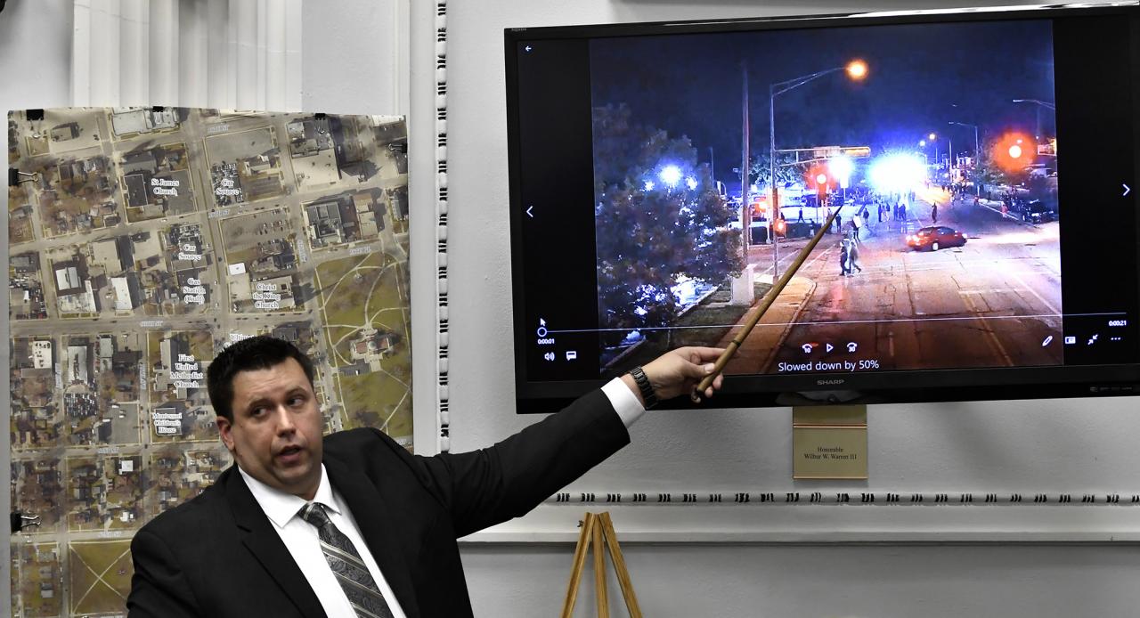 James Armstrong, of the state crime lab, points to the drone video in question during Kyle Rittenhouse's trial.