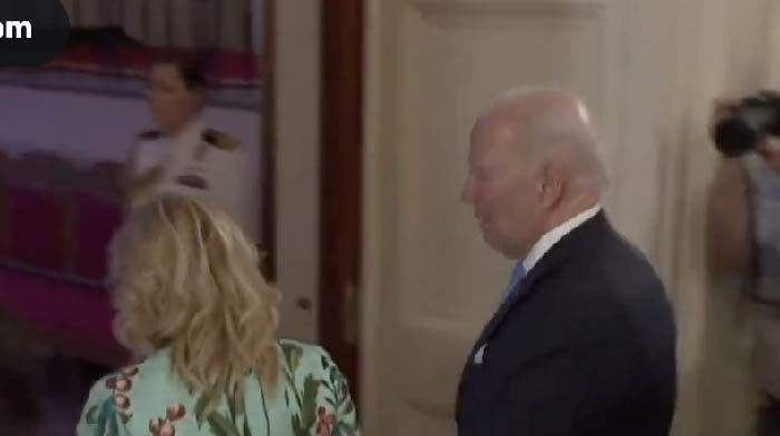 [VIDEO] Jill Drags Biden Through a Crowd, As Reporters Holler Questions About Baby Formula Shortage