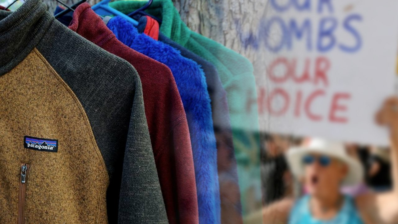 Report: Large Clothing Line To Pay Bail Of Employees Detained For Protesting Roe V Wade
