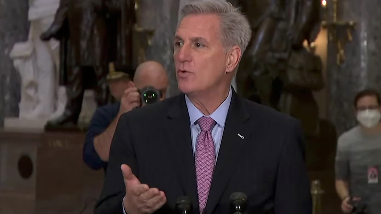 McCarthy Tells Reporters That Biden Must Be Investigated For Mishandling Secret Documents