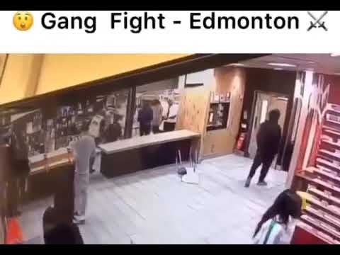 Gang Fight – EDMONTON GREEN LDN MCDONALDS FORE STREET