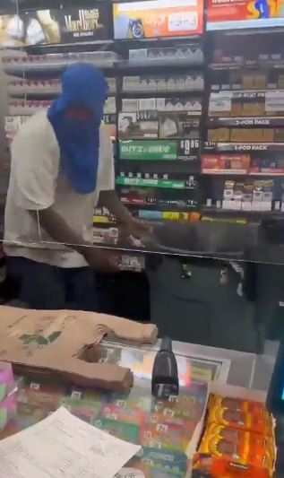 7-Eleven Thief Stopped With Giant Stick